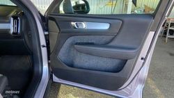 Volvo XC40 todoterreno 2.0 B3 MHEV CORE DCT 163 5P - Miniatura 25