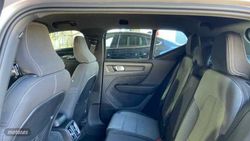 Volvo XC40 todoterreno 2.0 B3 MHEV CORE DCT 163 5P - Miniatura 7