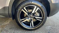 Volvo XC40 2.0 B3 MHEV CORE DCT - Miniatura 10