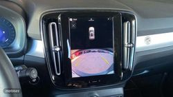 Volvo XC40 2.0 B3 MHEV CORE DCT - Miniatura 16