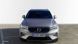 Volvo XC40 2.0 B3 MHEV CORE DCT - Miniatura 9