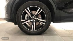 Volvo XC40 Core, B3 Mild hybrid, Gasolina - Miniatura 10