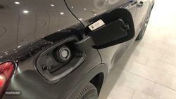 Volvo XC40 Core, B3 Mild hybrid, Gasolina - Miniatura 16