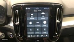 Volvo XC40 Core, B3 Mild hybrid, Gasolina - Miniatura 17