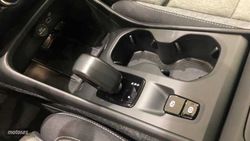 Volvo XC40 Core, B3 Mild hybrid, Gasolina - Miniatura 22
