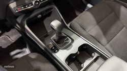 Volvo XC40 XC40 Essential, T2 manual, Gasolina - Miniatura 25