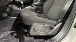 Volvo XC40 XC40 Essential, T2 manual, Gasolina - Miniatura 29