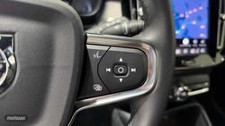 Volvo XC40 XC40 Plus, B3 Mild hybrid, Gasolina, Dark - Miniatura 21