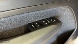 Volvo XC40 XC40 Plus, B3 Mild hybrid, Gasolina, Dark - Miniatura 23