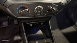 Hyundai i20 1.0 TGDI Klass 74 kW (100 CV) - Miniatura 24
