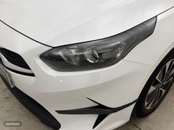 Kia Ceed 1.0 T-GDI Drive 74 kW (100 CV) - Miniatura 21