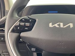 Kia Niro 1.6 GDi HEV Híbrido Drive 104 kW (141 CV) - Miniatura 11