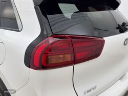 Kia Niro 1.6 GDi HEV Emotion 104 kW (141 CV) - Miniatura 22