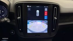 Volvo XC40 Essential, B3 Mild hybrid, Gasolina - Miniatura 14