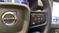 Volvo XC40 Essential, B3 Mild hybrid, Gasolina - Miniatura 17