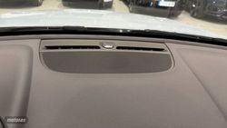 Volvo XC40 Essential, B3 Mild hybrid, Gasolina - Miniatura 20