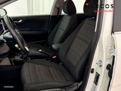 Kia Stonic 1.0 T-GDi MHEV 100CV Drive - Miniatura 9