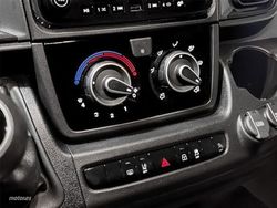 Toyota Proace Verso 2.2 TDI 140CV L2 H2 - Miniatura 14