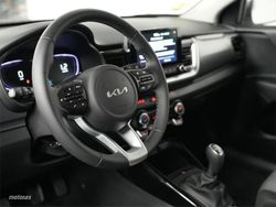 Kia Stonic 1.0 TGDI 100CV Active - Miniatura 17