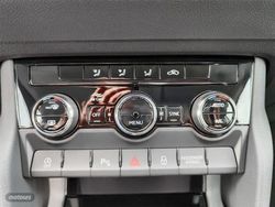 Skoda Karoq 1.0 TSI 115CV Selection - Miniatura 22