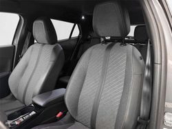 Peugeot 2008 1.2 145CV Allure Hybrid eDCS6 - Miniatura 19