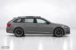 Skoda Superb 2.0 TDI 110KW DSG SPORTLINE COMBI - Miniatura 4