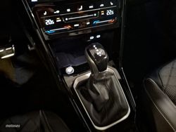 Volkswagen T-Roc R-LINE 1.5 TSI 110 KW (150 CV) AUTOMATICO DSG 7 VEL. - Miniatura 10
