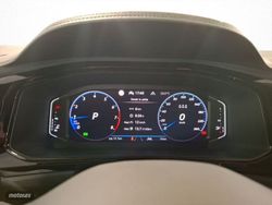 Volkswagen T-Roc R-LINE 1.5 TSI 110 KW (150 CV) AUTOMATICO DSG 7 VEL. - Miniatura 9