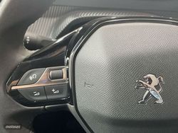 Peugeot 208 PureTech 100 Allure 75 kW (100 CV) - Miniatura 20