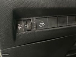 Peugeot 208 PureTech 100 Allure 75 kW (100 CV) - Miniatura 32