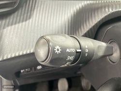 Peugeot 208 PureTech 100 Allure 75 kW (100 CV) - Miniatura 33