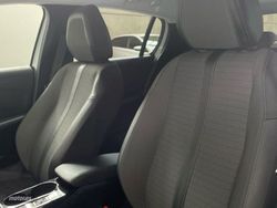 Peugeot 208 PureTech 100 Allure 75 kW (100 CV) - Miniatura 49