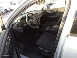 Volvo XC40 1.5 T3 Momentum Core - Miniatura 7