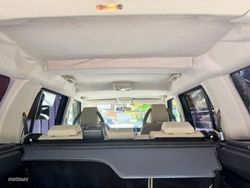 Land Rover Discovery 2.7 TDV6 S - Miniatura 11