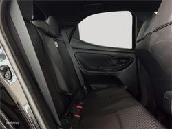 Toyota Yaris 1.5 120H Style - Miniatura 11