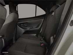 Toyota Yaris Cross 1.5 120H Active Tech - Miniatura 7