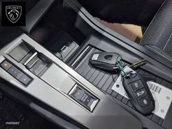 Peugeot 308 5P Hybrid MHEV 145 e-DCS6 GT - Miniatura 15