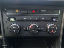 Seat Leon 1.6 TDI S&S Style Plus 85 kW (115 CV) - Miniatura 19