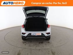 Volkswagen T-Roc 1.5 TSI ACT Advance Style - Miniatura 17