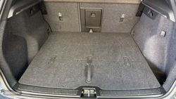 Volvo XC40 CORE B3 MILD HYBRID GASOLINA - Miniatura 14