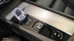 Volvo V 60 Plus, B4 Mild hybrid, Gasolina, Dark - Miniatura 23