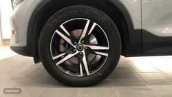 Volvo XC40 Plus, B3 Mild hybrid, Gasolina, Dark - Miniatura 10