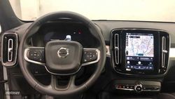 Volvo XC40 Plus, B3 Mild hybrid, Gasolina, Dark - Miniatura 11
