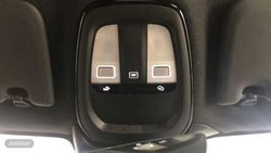 Volvo XC40 Plus, B3 Mild hybrid, Gasolina, Dark - Miniatura 23