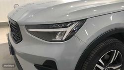 Volvo XC40 Plus, B3 Mild hybrid, Gasolina, Dark - Miniatura 29