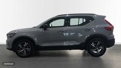 Volvo XC40 Plus, B3 Mild hybrid, Gasolina, Dark - Miniatura 3