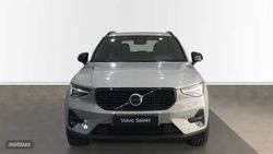 Volvo XC40 Plus, B3 Mild hybrid, Gasolina, Dark - Miniatura 9