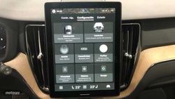 Volvo XC 60 Plus, B5 AWD Mild hybrid, Gasolina, Dark - Miniatura 17