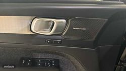 Volvo XC40 XC40 Plus, B3 Mild hybrid, Gasolina, Dark - Miniatura 16