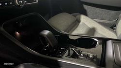 Volvo XC40 XC40 Plus, B3 Mild hybrid, Gasolina, Dark - Miniatura 18